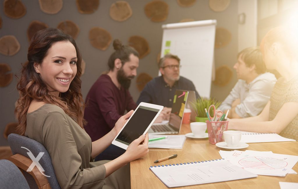 Bioxnet Branding and Web Design Studio | 6 consejos para que tu marca destaque en redes sociales.