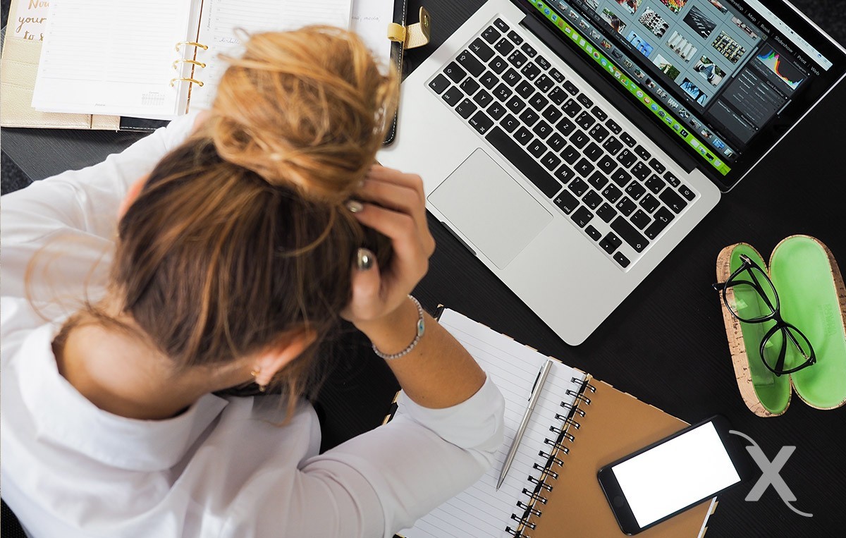 Bioxnet Branding and Web Design Studio | 8 hábitos que roban tu dinero